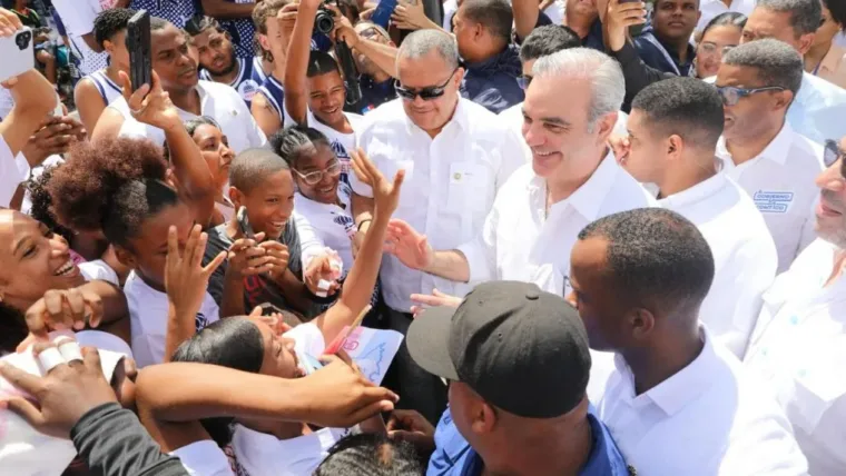 Abinader agotará agenda de inauguraciones y encuentros con