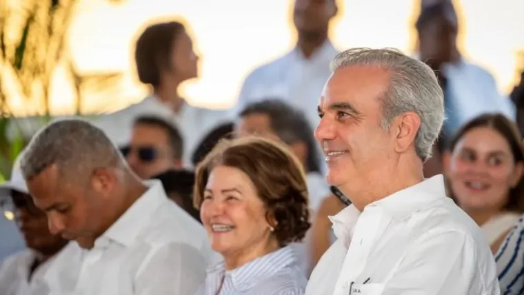 Abinader anuncia que la presa de La Gina en Baní ya está licitada