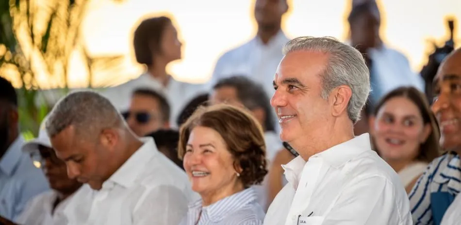 Abinader anuncia que la presa de La Gina en Baní ya está licitada