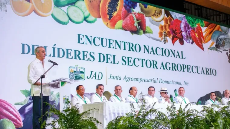 Abinader destaca avances del Gobierno en mecanización