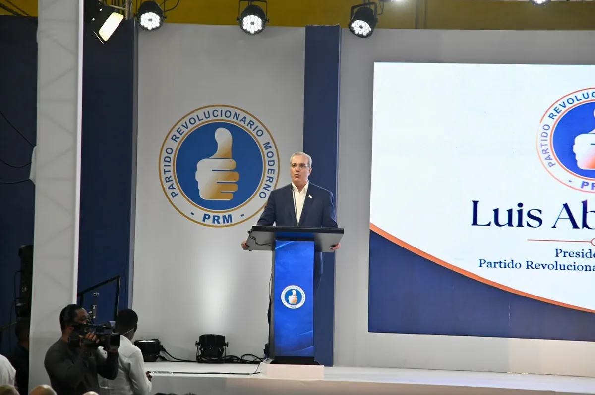 Abinader dice no llegó a presidencia PRM para «imponer un heredero político»; llama a dirigentes a volver a la base