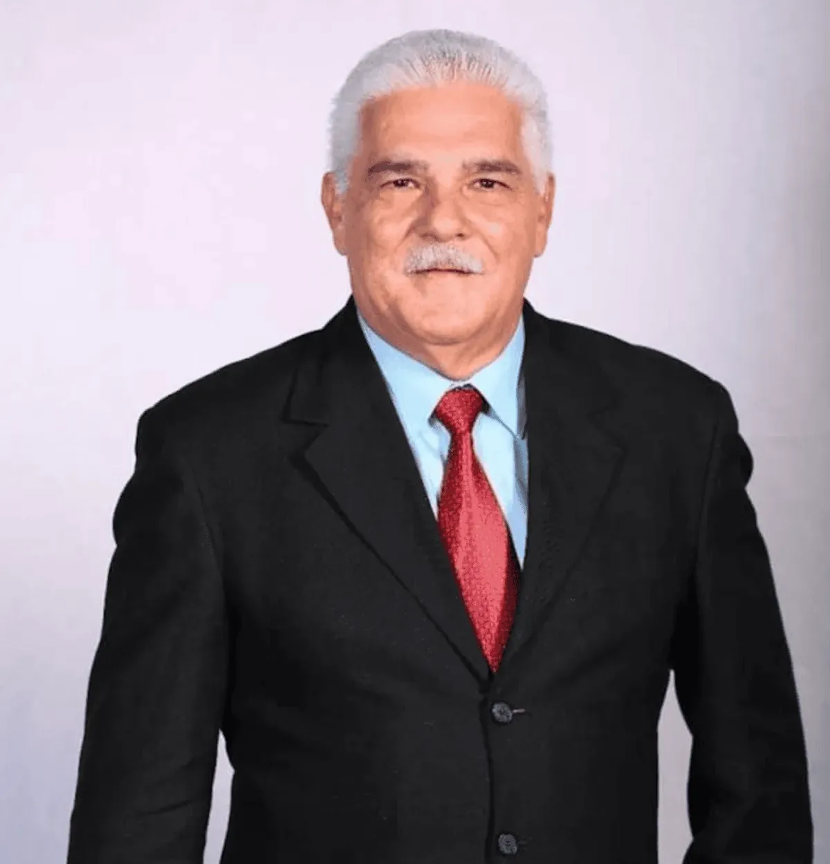 Acroarte lamenta fallecimiento del periodista y cronista de arte Claudio Concepción