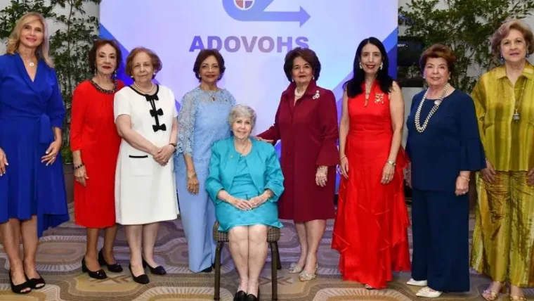 Adovohs reconoce el aporte de las damas voluntarias de la salud