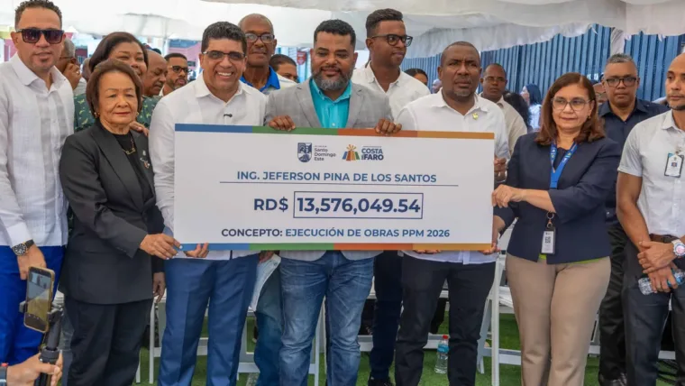 Alcalde Dío Astacio anuncia RD$1,538 millones para obras