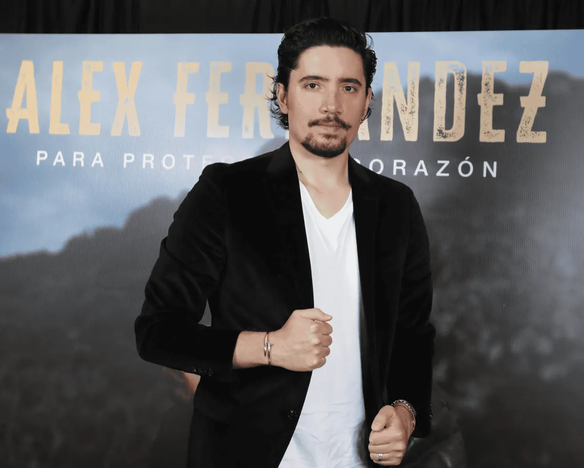 Alex Fernández suspende una presentación en Culiacán tras emergencia médica