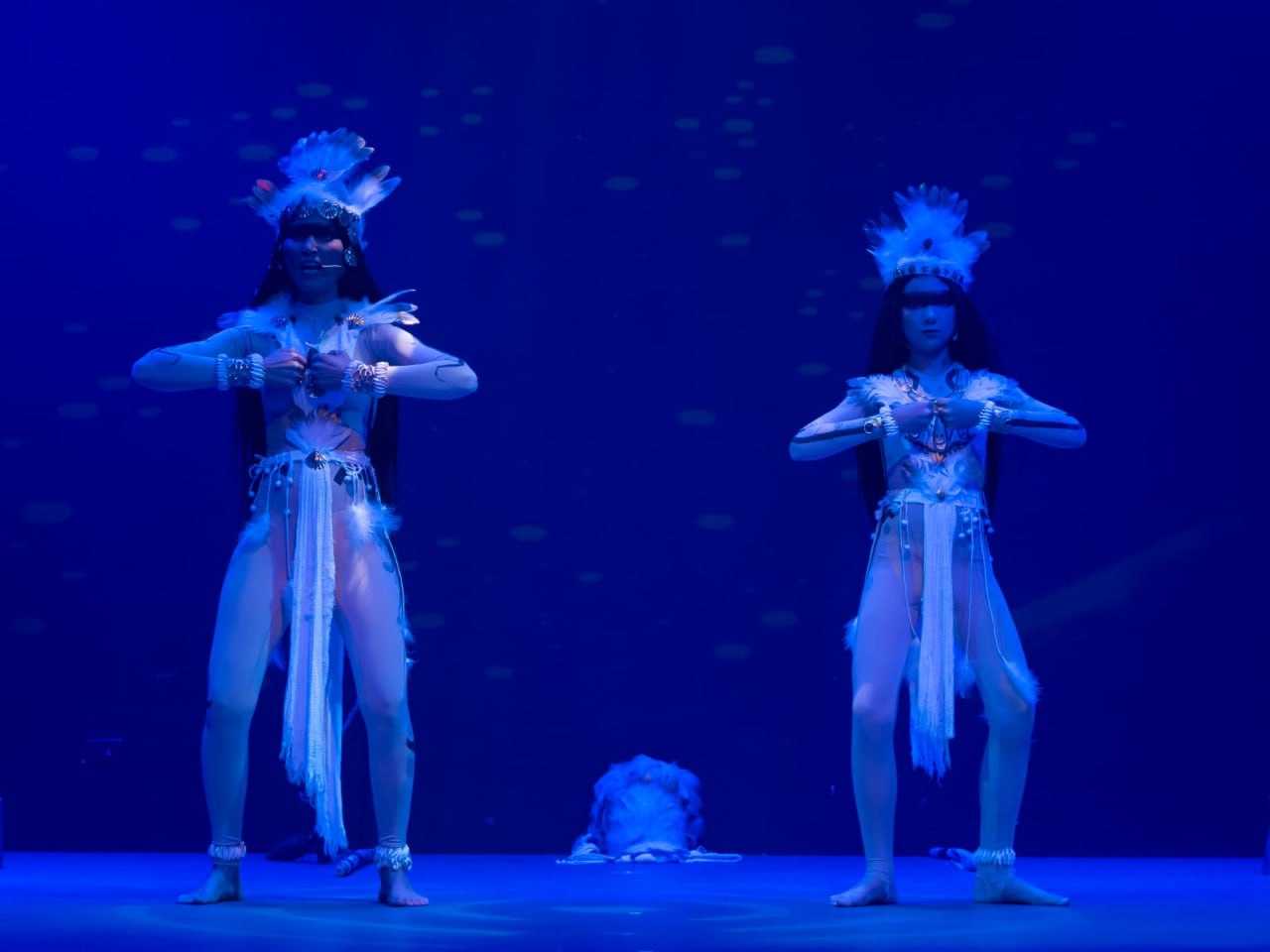 Dos cacicas en escena