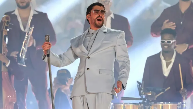 Bad Bunny gana su primer Emmy por el espectáculo de medio