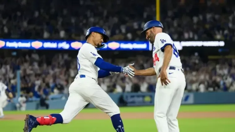 Betts batea jonrón de 3 carreras y los Dodgers vencen 7-5 a