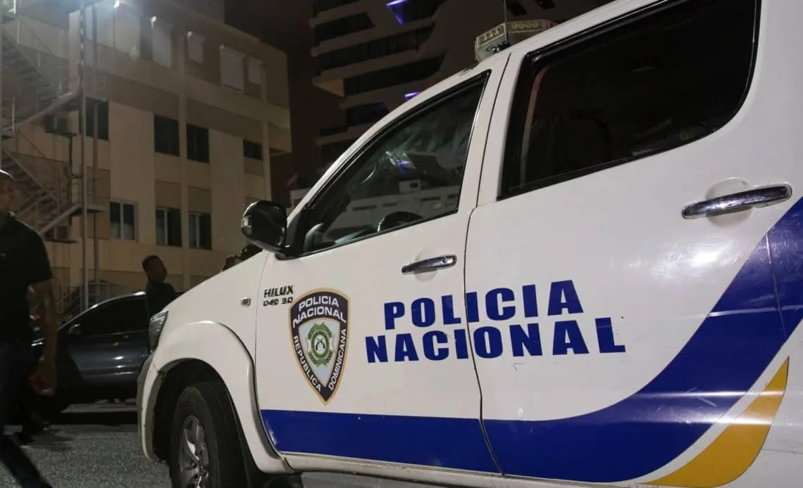Cabo de la Policía ultima a adolescente en SDE; está bajo custodia