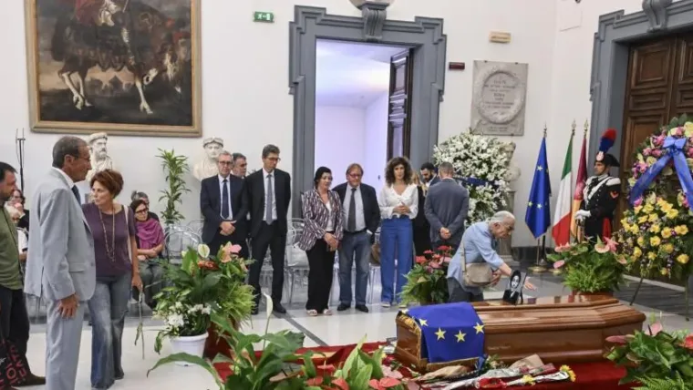 Capilla ardiente y funeral de Estado para Emma Bonino