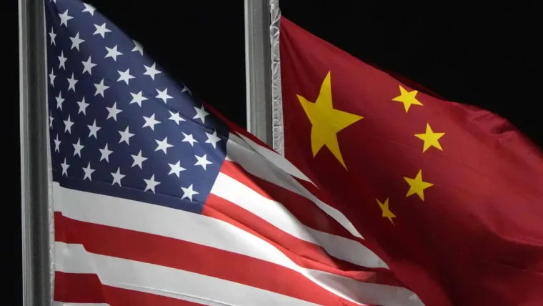 China afirma desde Perú que América Latina "no es el 'patio