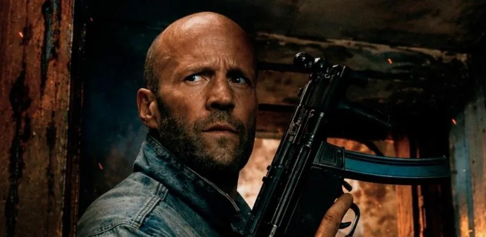 “Código: venganza”: un thriller de acción genérico con Jason Statham