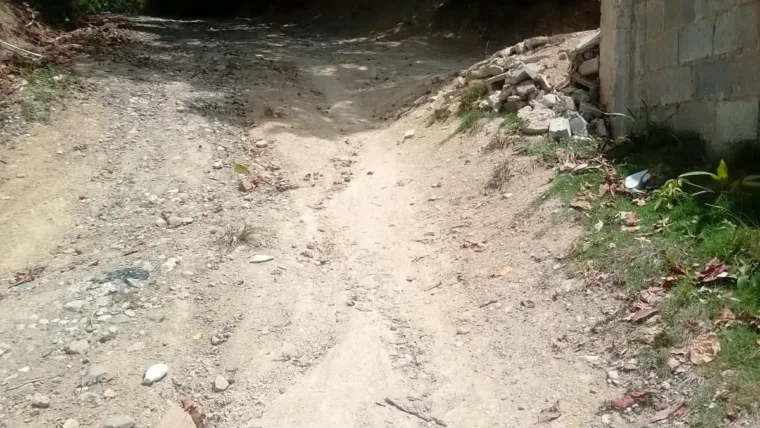 Comunitarios en La Sabaneta, San Cristóbal piden a Abinader