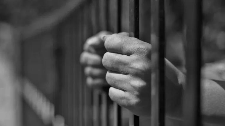 Condenan a 30 años a hombre que mató a su primo tras