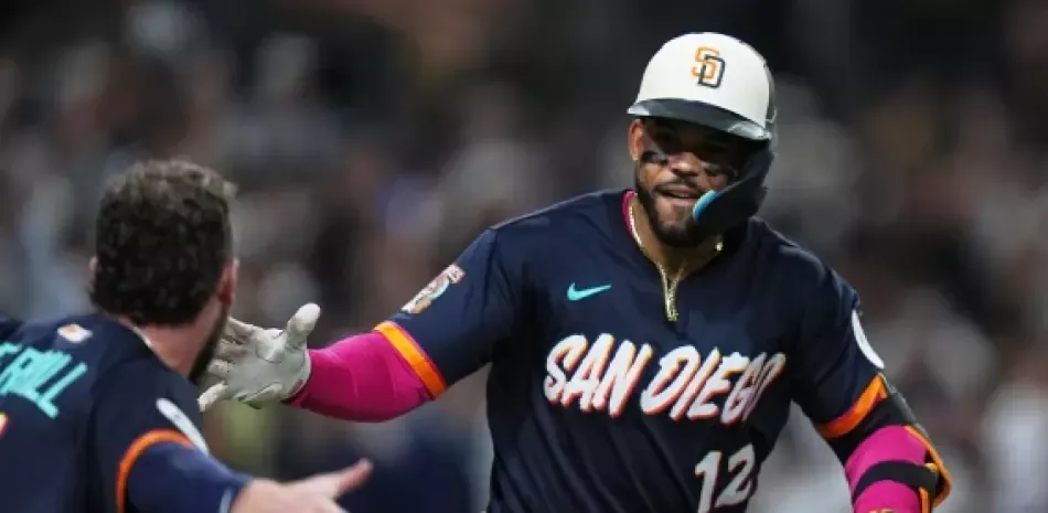 Cuadrangular de 2 carreras de Campusano en la 10ma da triunfo a Padres, 3-2 ante Yankees