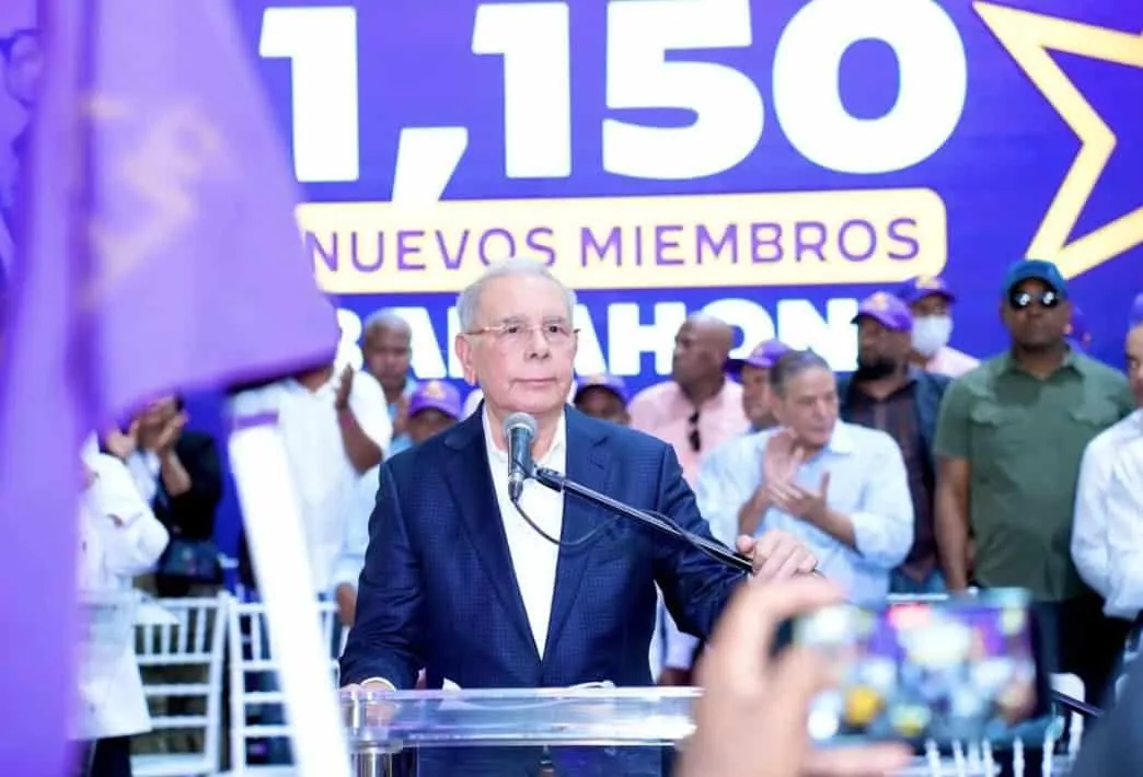 Danilo Medina llama a peledeístas a votar masivamente en la consulta del 18 de octubre
