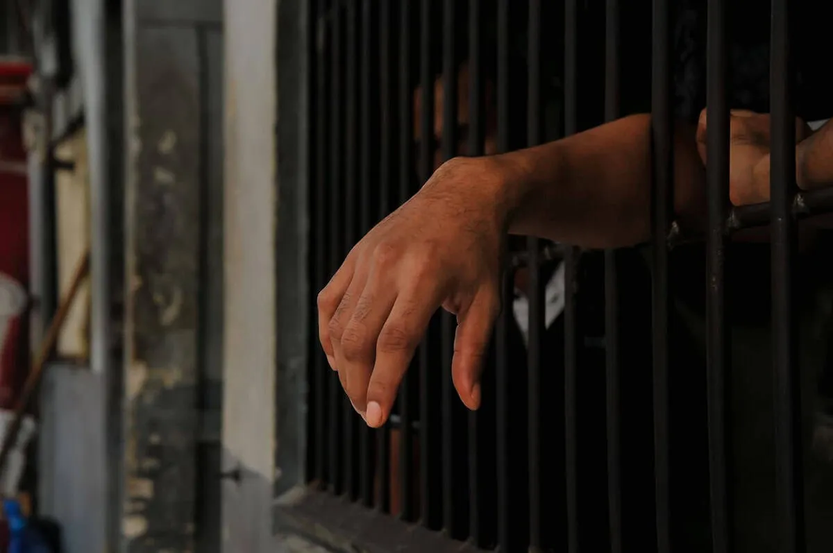 Dictan tres meses de prisión preventiva a policía acusado de matar a adolescente en SDE