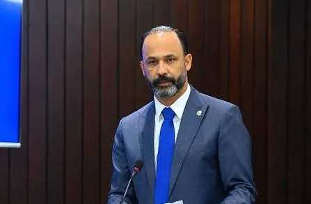 Diputado Santos solicita a Abinader construir hospital en San Víctor y malecón en Gaspar Hernández