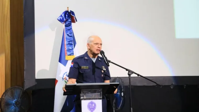 Director de la Policía exige a agentes respetar los derechos