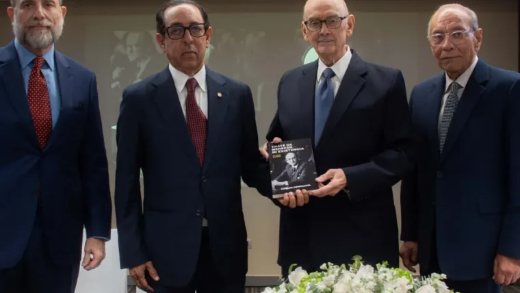 Economista Carlos Despradel presenta sus memorias «Traté de