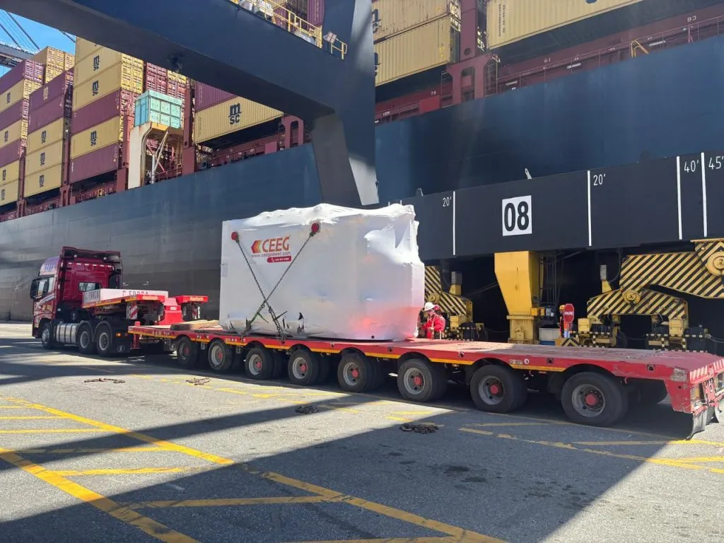 Edeeste recibe primeros tres transformadores de programa de RD$515 millones