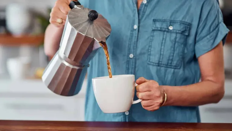 ¿El café te dispara el cortisol? Lo que realmente dice la