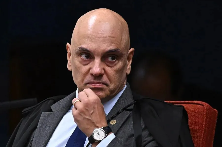 El juez brasileño dice que el pedido para investigarlo tiene motivos políticos