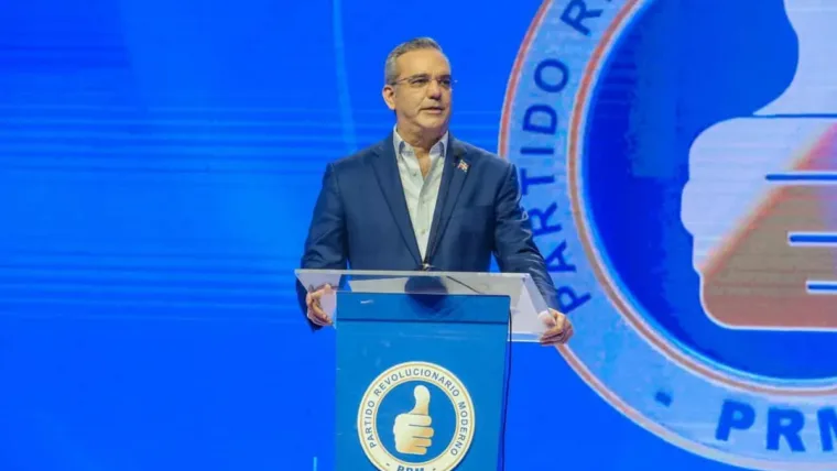 El PRM inicia nuevo ciclo con juramentación de Abinader como