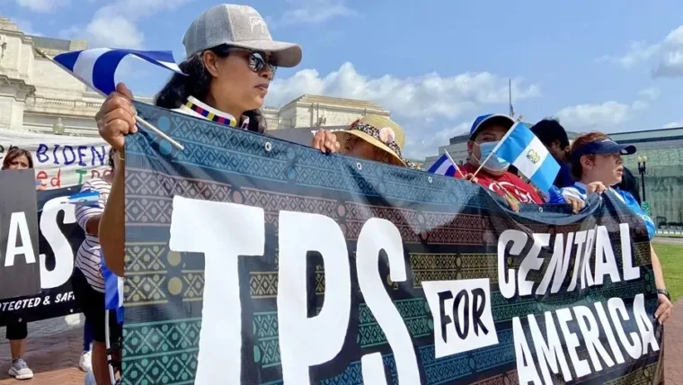 El TPS llega a su fin para más de 170,000 salvadoreños tras