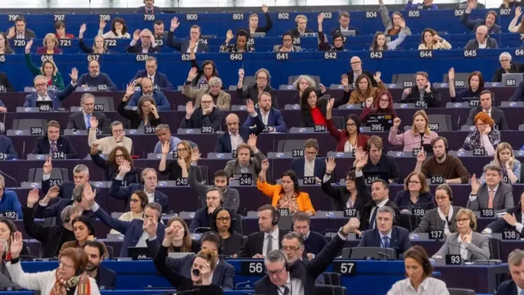 Eurocámara pide Bruselas que pueda suspender fondos a socios