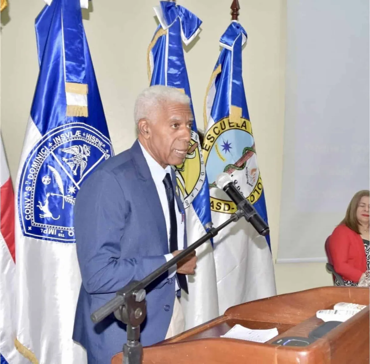 Fallece el odontólogo y catedrático José Domínguez Vanderhorst