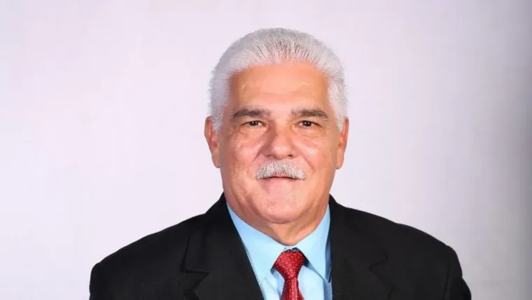 Fallece en Santiago cronista de arte Claudio Concepción