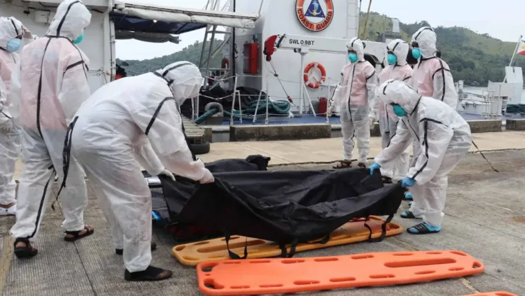 Filipinas eleva a 76 los muertos por el incendio de un barco