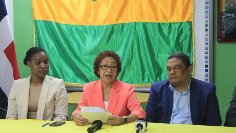 Frente Amplio advierte derogar Decreto 693-24 amenaza