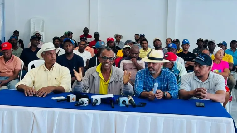 Ganaderos de Las Matas de Farfán piden declarar el sector en