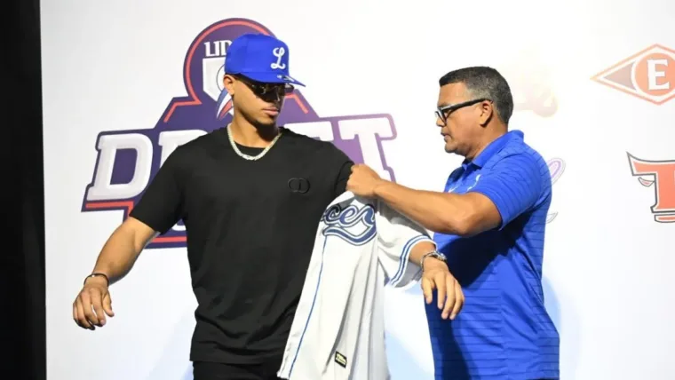 Hayden Álvarez rompe pronósticos y encabeza primera ronda del