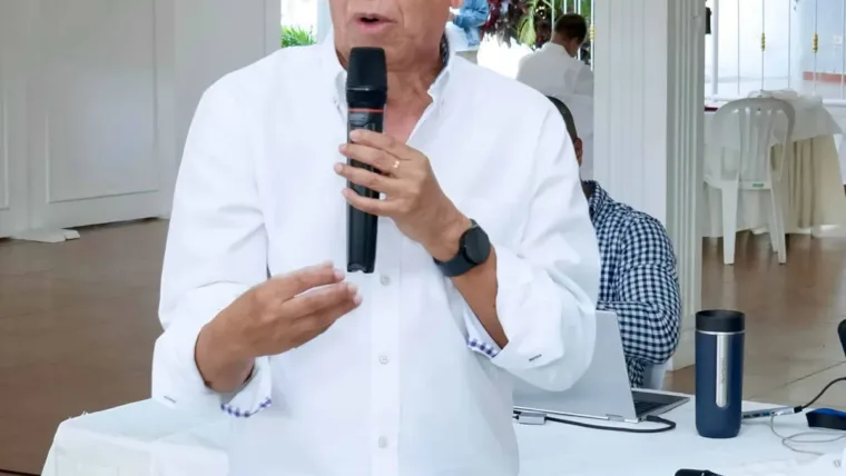 Héctor Guzmán advierte situación "explosiva" por costo de