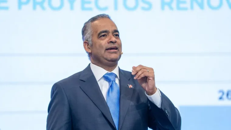 Joel Santos, ministro de Energía y Minas. Facturas irritantes