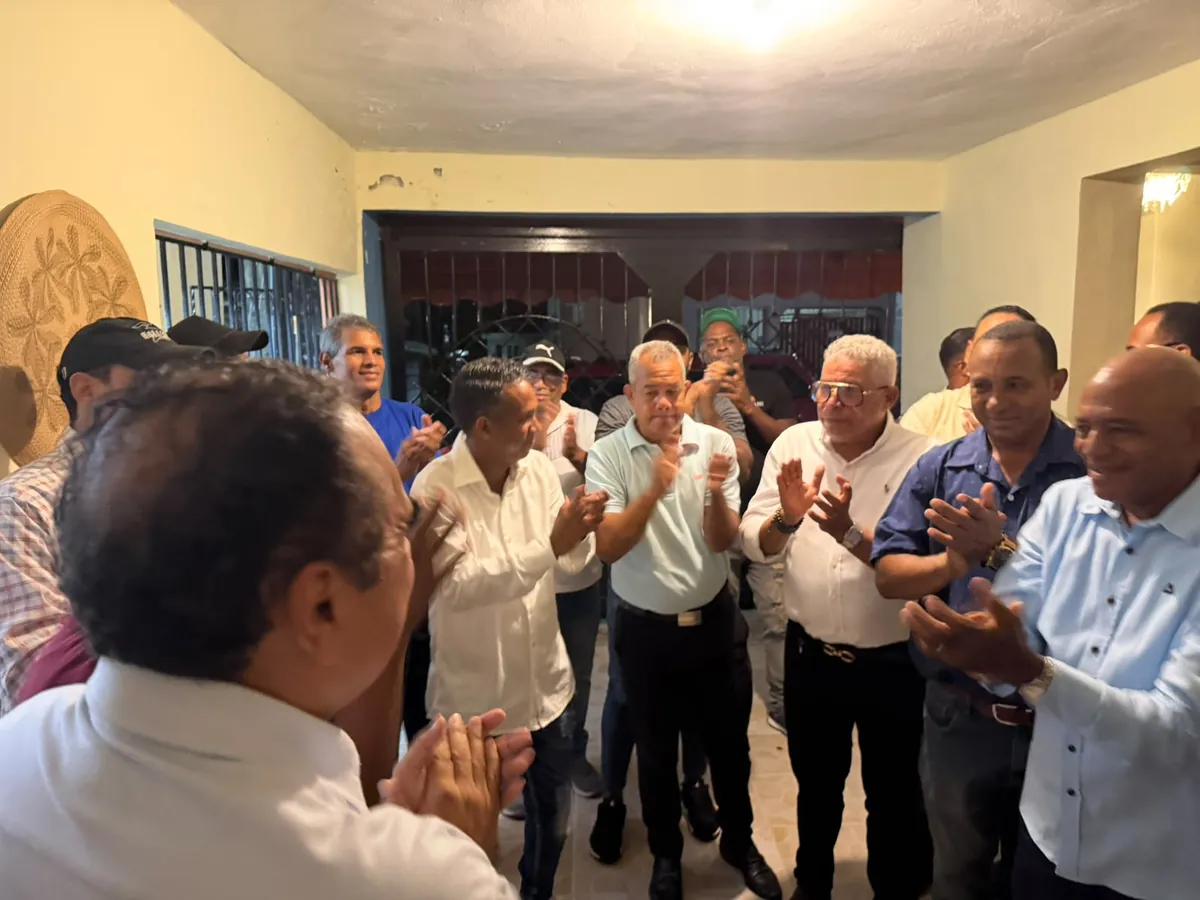 Juramentan equipo de campaña de Víctor Pavón alcalde en Sábana Perdida Norte