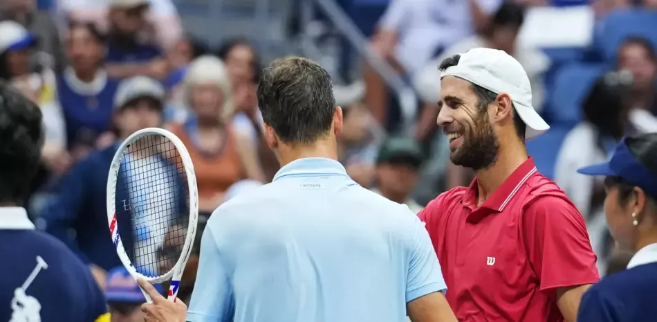 Khachanov avanza a semifinales del US Open tras el retiro de Blockx por lesiones
