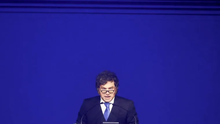 La asfixiada industria argentina atiza el debate por el