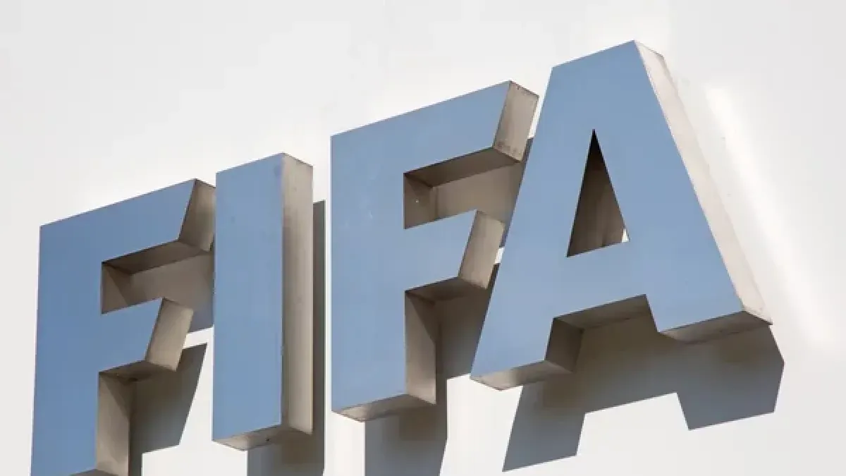 La FIFA sanciona de por vida a dos funcionarios por irregularidades financieras