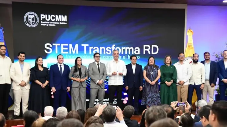 La PUCMM fabrica su primer microchip que impactará la biomedicina