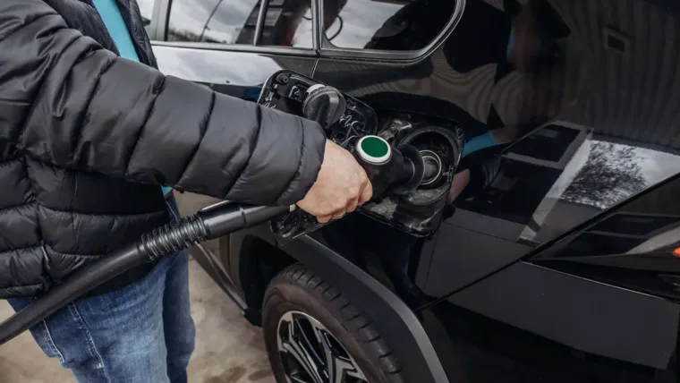 La subida de los carburantes desata protestas en todo el mundo