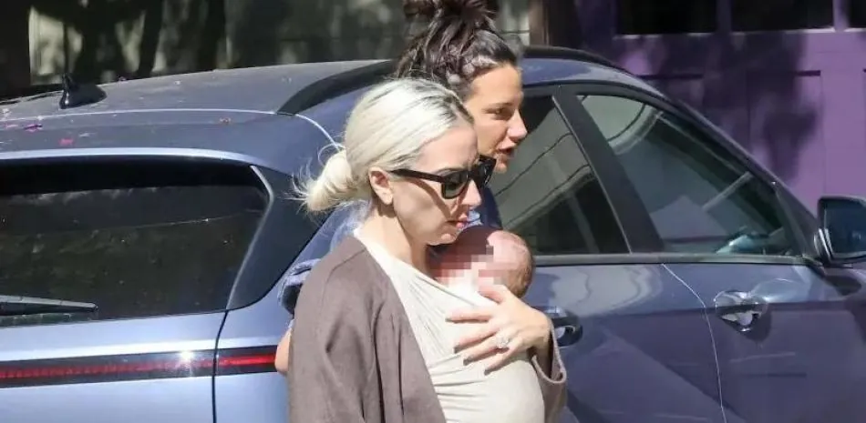 ¡Lady Gaga es mamá! La cantante da la bienvenida a su primer bebé