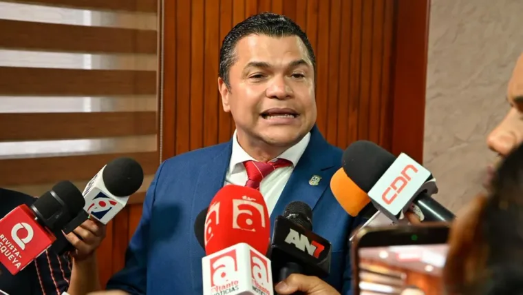 Legisladores exigen más mujeres en la SCJ y Crespo responde