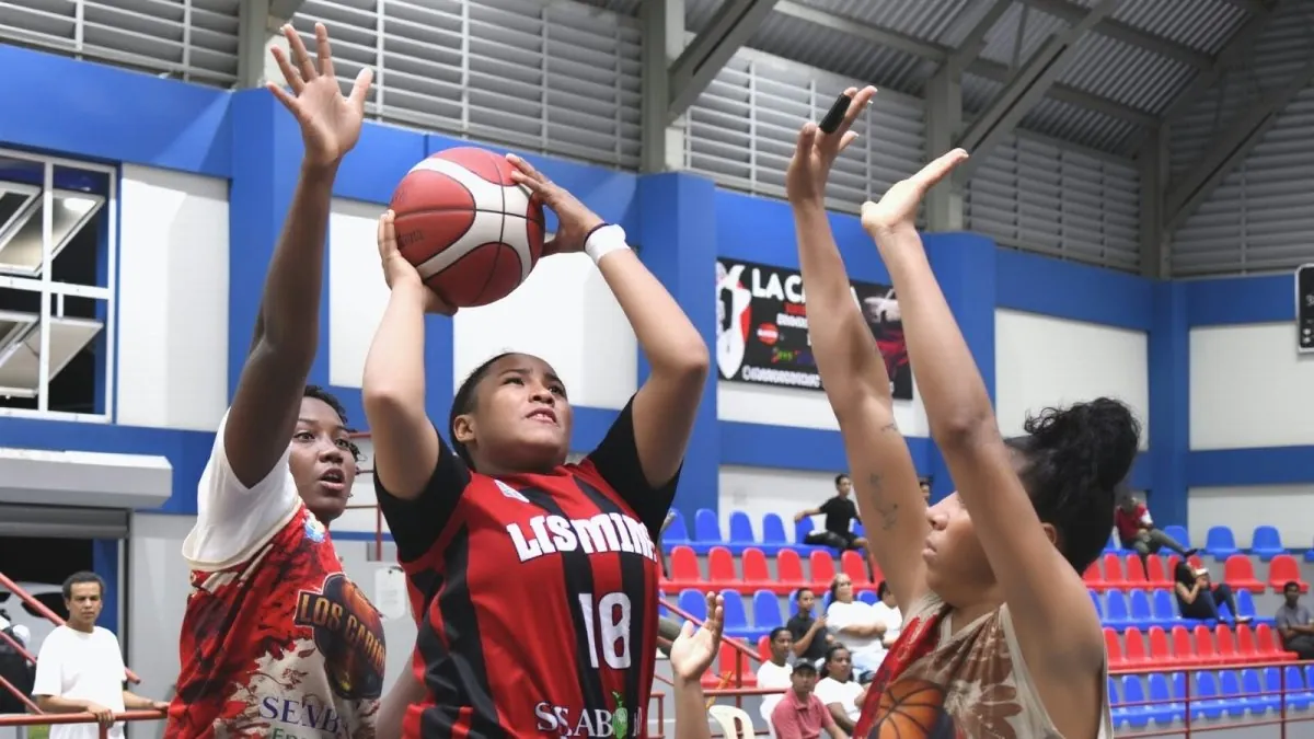 Leñeras de Los Mina igualan serie final contra Caribes de Santo Domingo Norte