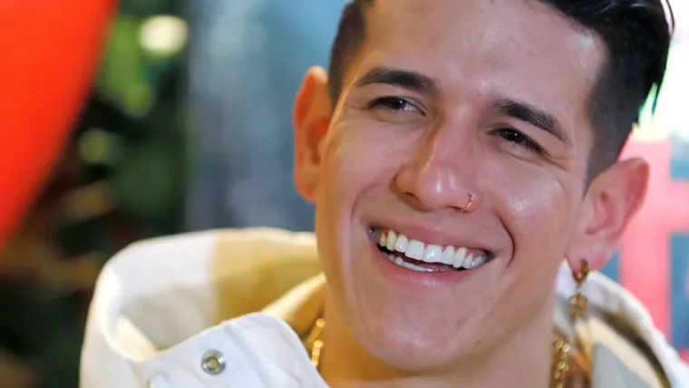 Lenny Tavárez lleva su historia de amor junto a su esposa en