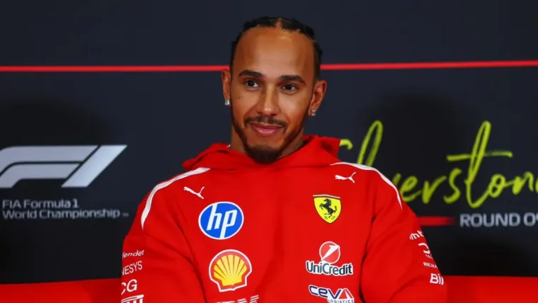 Lewis Hamilton niega haber intentado reemplazar a ningún