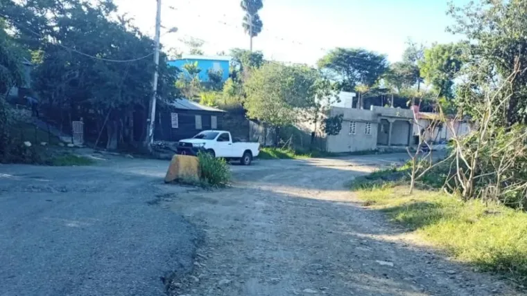 Localidades del Pinar de Ocoa protestan en demanda arreglo